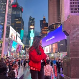 Meet your Posher, Eva